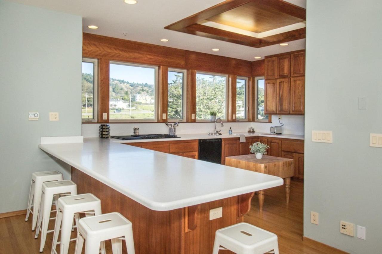 Miramar Beach Home Walk To Beach Trails Restaurants Family Activities Half Moon Bay Exteriér fotografie